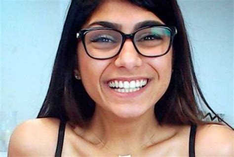 mia kahlifa porno|Mia Khalifa Search